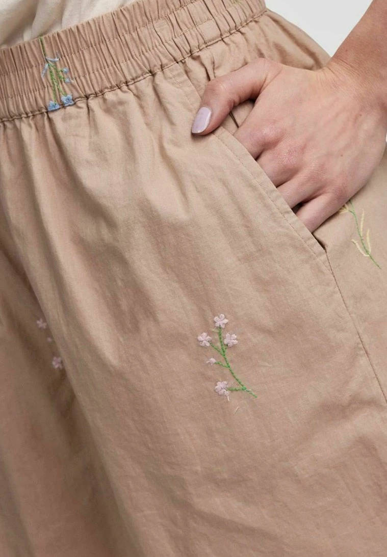 Pieces Højtaljede- Shorts - BeigeMottled Beige 6 Pieces Højtaljede- Shorts - BeigeMottled Beige - Afbeelding 4