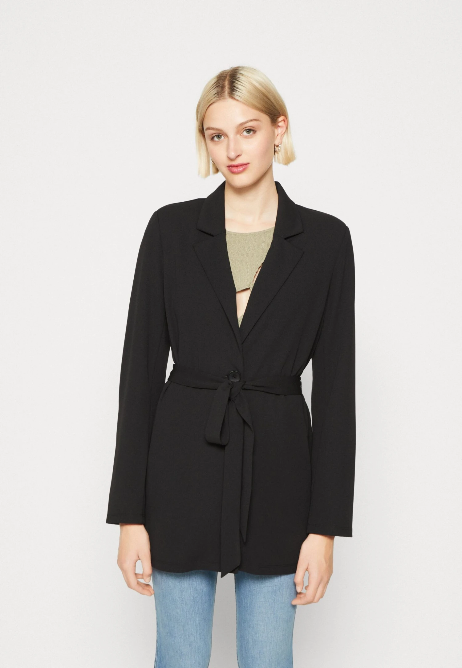 Pieces Pcsonja Tie Blazer - Halflange Jas - Black 3 Pieces Pcsonja Tie Blazer - Halflange Jas - Black