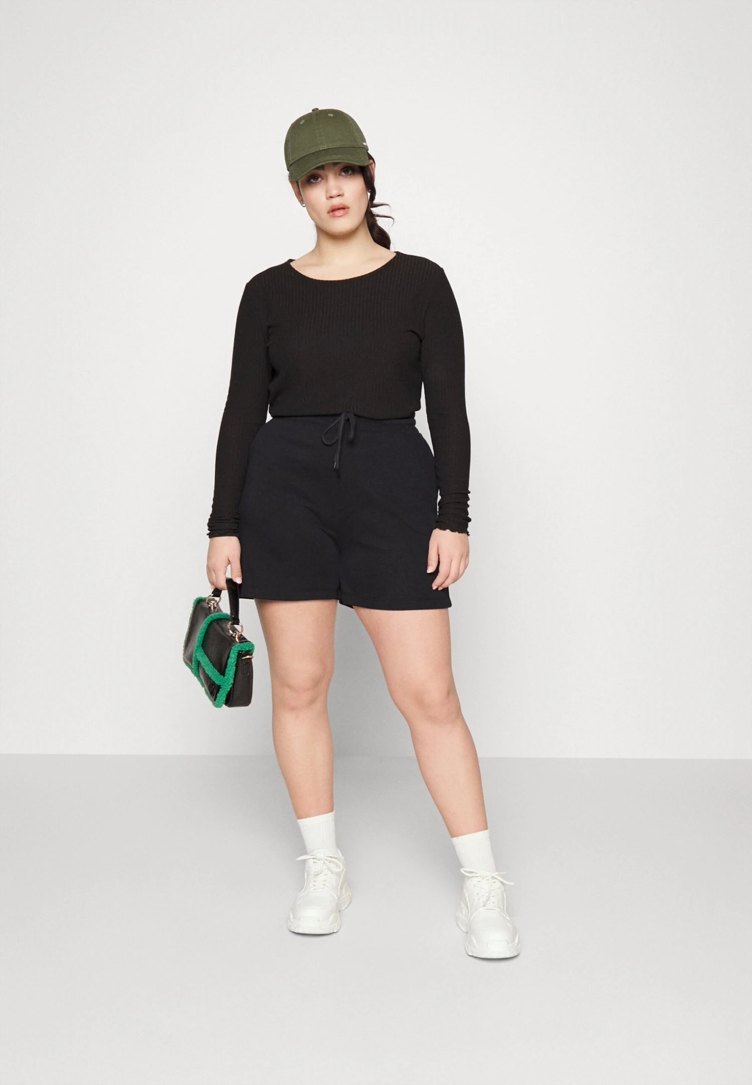 Pcchilli Summer - Trainingsbroek - Black 4 Pcchilli Summer - Trainingsbroek - Black - Afbeelding 2