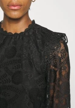 Pcolline- Blouse - Black 11 Pcolline- Blouse - Black -Pieces b42f795b78db4a1c843b8bd7fb42e0cc