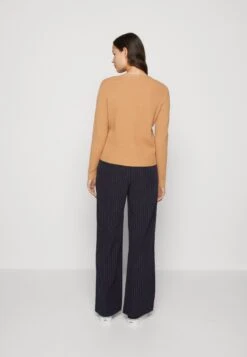 Pieces Pccrista- Vest - Indian Tan -Pieces b58602224d3a4d5295ebecb6ea0f1624