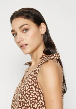 Pieces Pcliliana V Neck - Top - Brown -Pieces bc2856e77f0344f3a6501a17d5e03baf