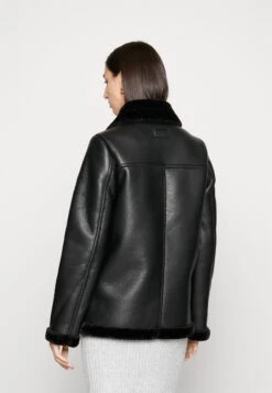 Pcnora Jacket - Imitatieleren Jas - Black -Pieces bd6ae96587864d87afab20fcac6d36bb