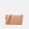 Pieces Pcovivnia Crossbody Bag - Handtas - Adobe -Pieces c17fc9afd38f4b98a6aa01a957635cbd