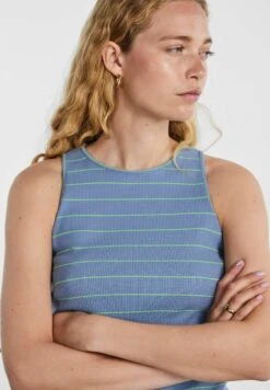 Pieces Marcel - Top - Cornflower Blue 11 Pieces Marcel - Top - Cornflower Blue -Pieces c22bc34ff8ba4bbcab1a0b9633d15982