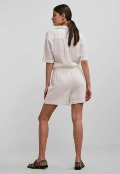 Pieces Tina Hw Bc Sww - Shorts - Cloud Dancer -Pieces c52b48a28090449895419a05e5292d78