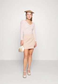 Pieces Petite Pcthelma Skirt High Waist Straight - Minirok - Irish Cream 8 Pieces Petite Pcthelma Skirt High Waist Straight - Minirok - Irish Cream -Pieces c9ccd664cf1e4205a321a3d6cd6ebefa