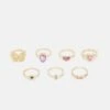 Pieces Pcsanne 7 Pack- Ring - Gold-Coloured -Pieces cd6a0d425cc44c85be743477558ca0ae