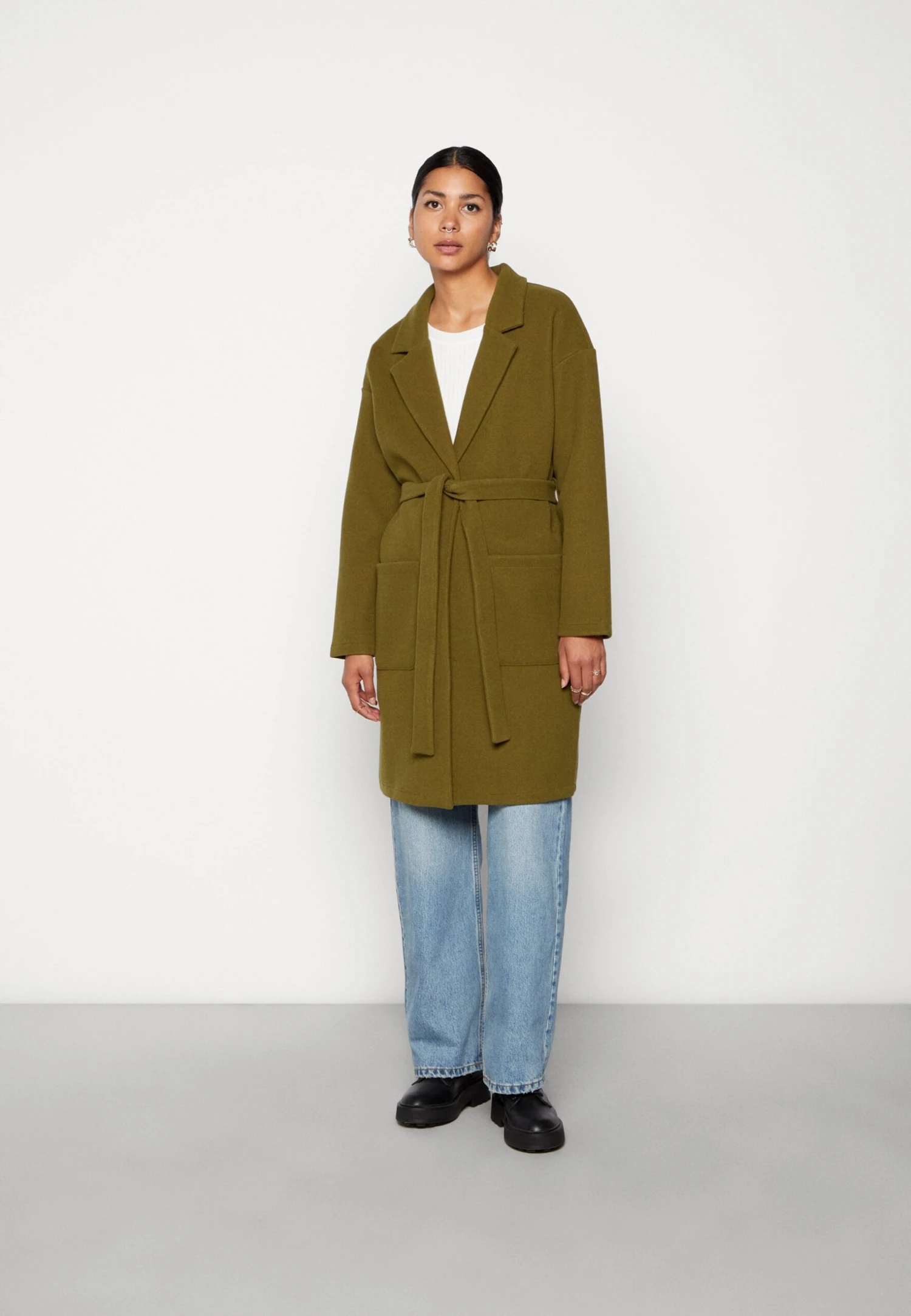 Pieces Pcjolene Light Jacket - Mantel - Dark Olive 3 Pieces Pcjolene Light Jacket - Mantel - Dark Olive