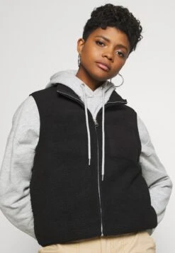 Pieces Pcsadie Vest - Bodywarmer - Black -Pieces d57cb018cfad442a90e2343a3466027d