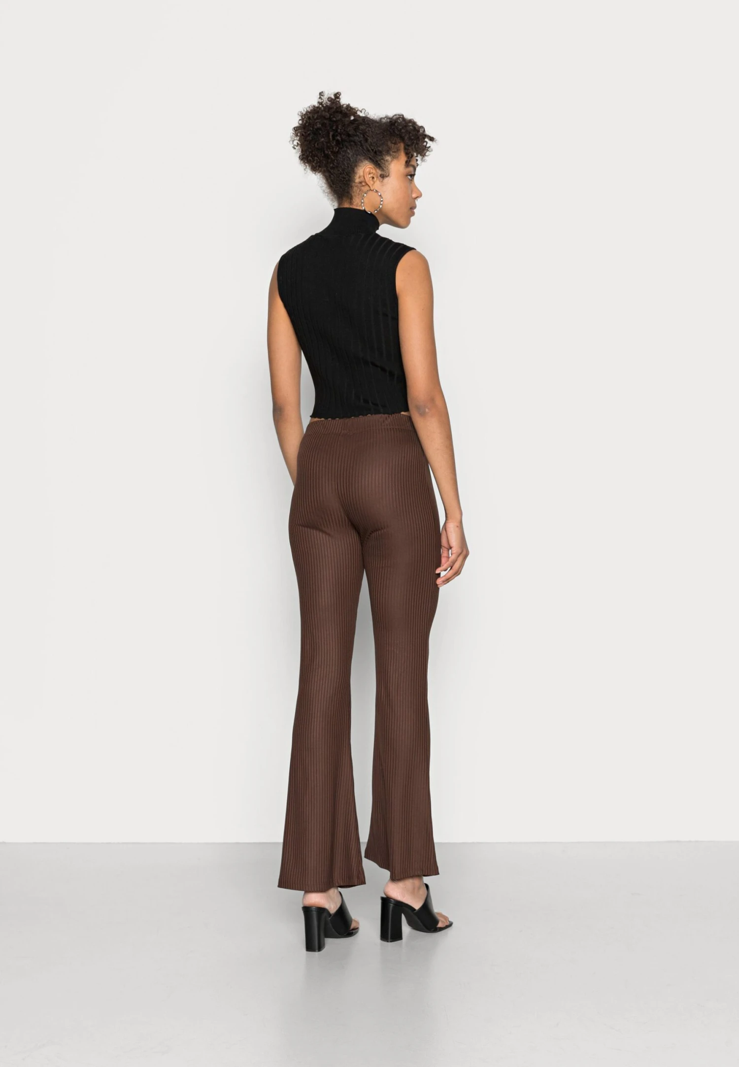 Pieces Pctoppy Pant - Legging - Chicory Coffee 5 Pieces Pctoppy Pant - Legging - Chicory Coffee - Afbeelding 3