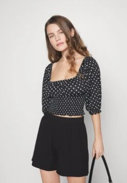 Pieces Petite Pckylie - Shorts - Black 11 Pieces Petite Pckylie - Shorts - Black -Pieces da41f0e818bc4c7e9756ee92ca21b342