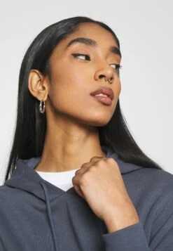 Pieces Pcchilli Hoodie - Hoodie - Ombre Blue 12 Pieces Pcchilli Hoodie - Hoodie - Ombre Blue -Pieces dde5c4a4f9eb4d07b283a375d90edae2