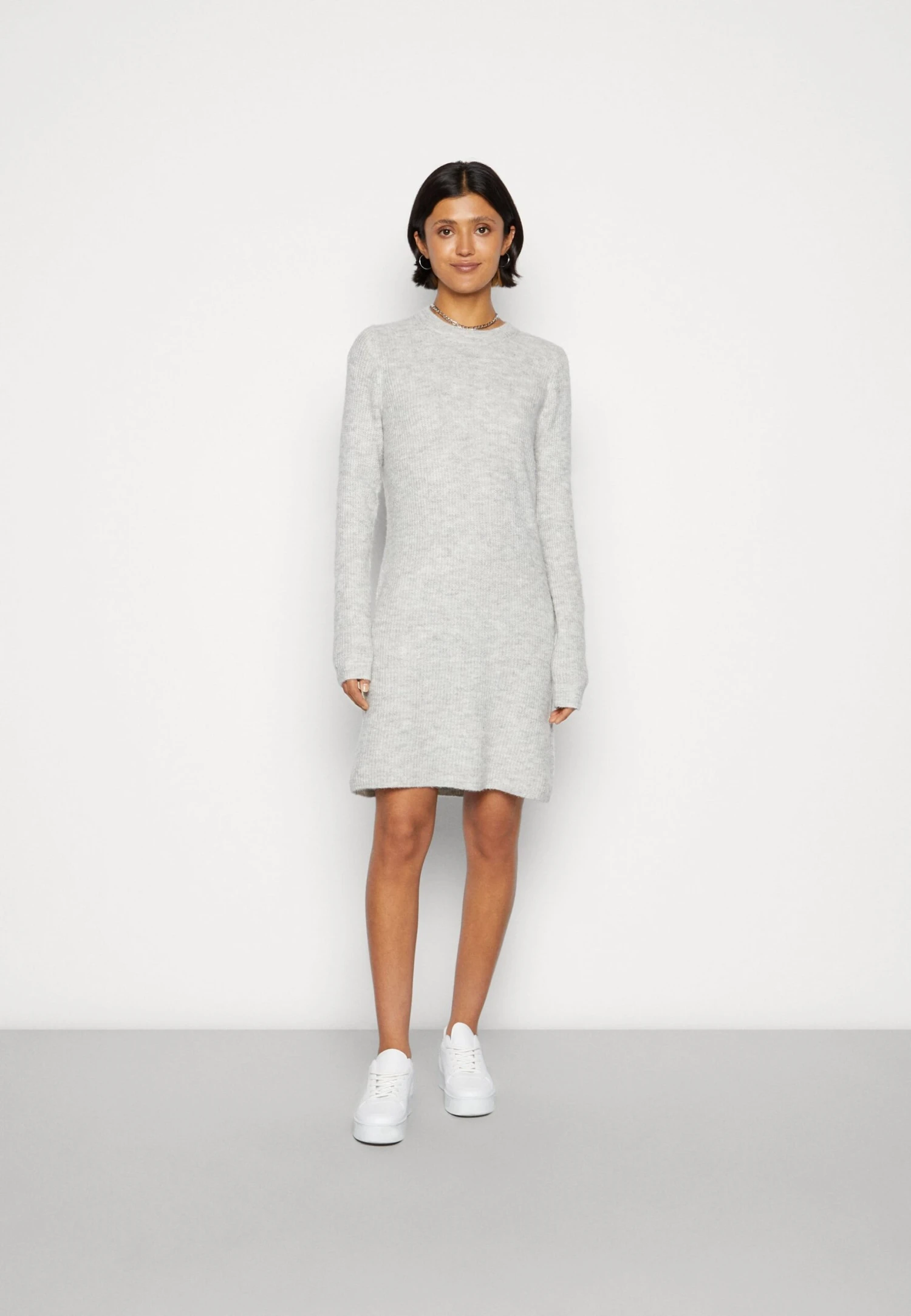 Pieces Pcellen O-Neck Dress - Gebreide Jurk - Light Grey 3 Pieces Pcellen O-Neck Dress - Gebreide Jurk - Light Grey