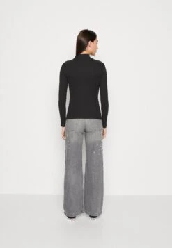 Pieces Pcruka T-Neck - Longsleeve - Black 10 Pieces Pcruka T-Neck - Longsleeve - Black -Pieces e0c961bdfb0742c4bf5c855366812dd6