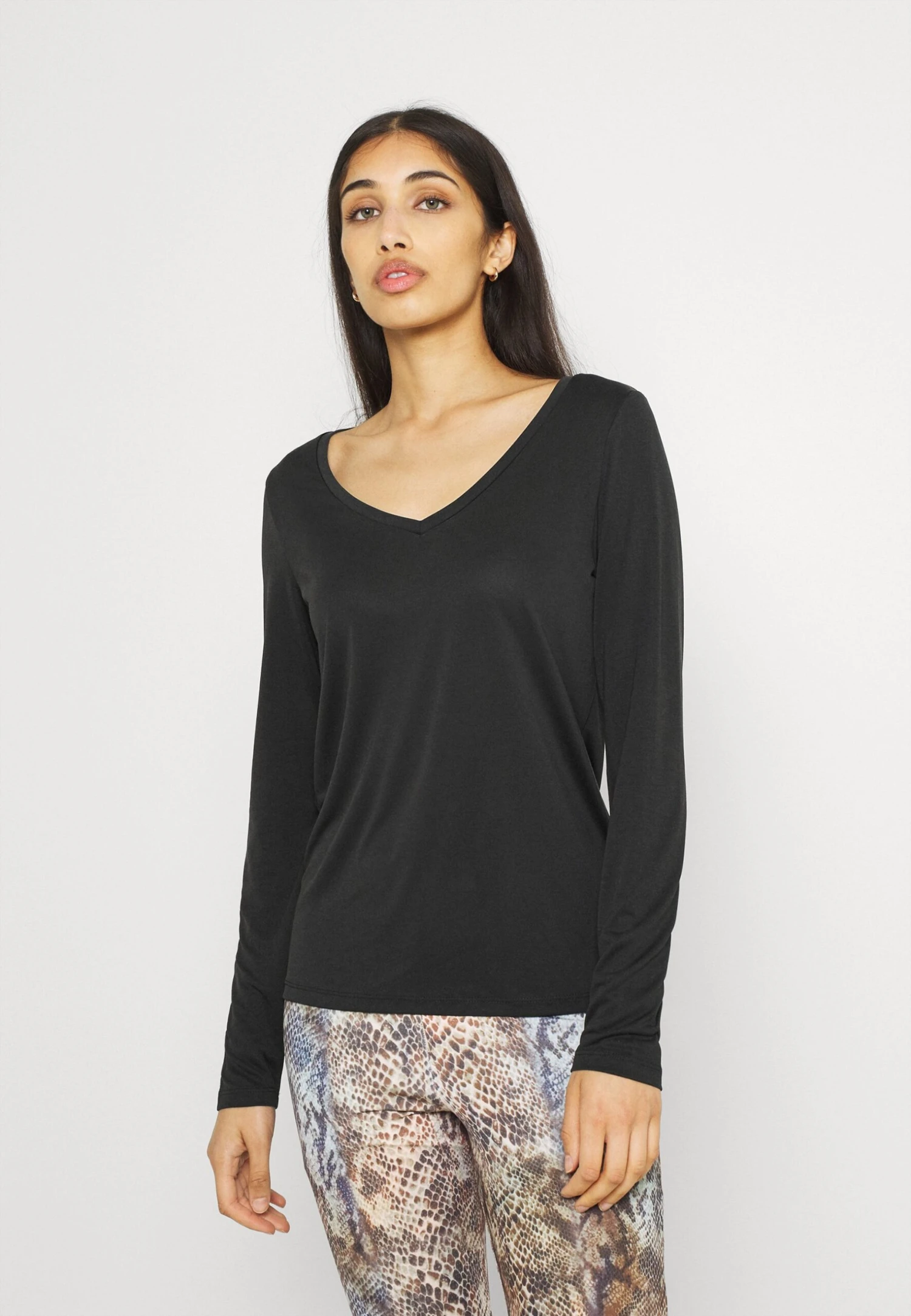 Pieces Pckamala New Ls Noos - Longsleeve - Black 3 Pieces Pckamala New Ls Noos - Longsleeve - Black