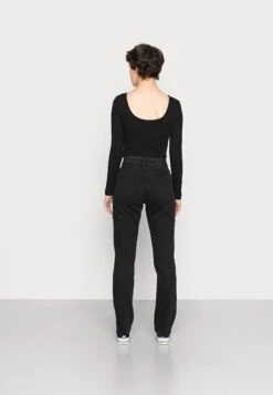 Pieces Pcluna Straight - Straight Leg Jeans - Black 9 Pieces Pcluna Straight - Straight Leg Jeans - Black -Pieces e4d4995ede05424fa2b072db3a4f2d19