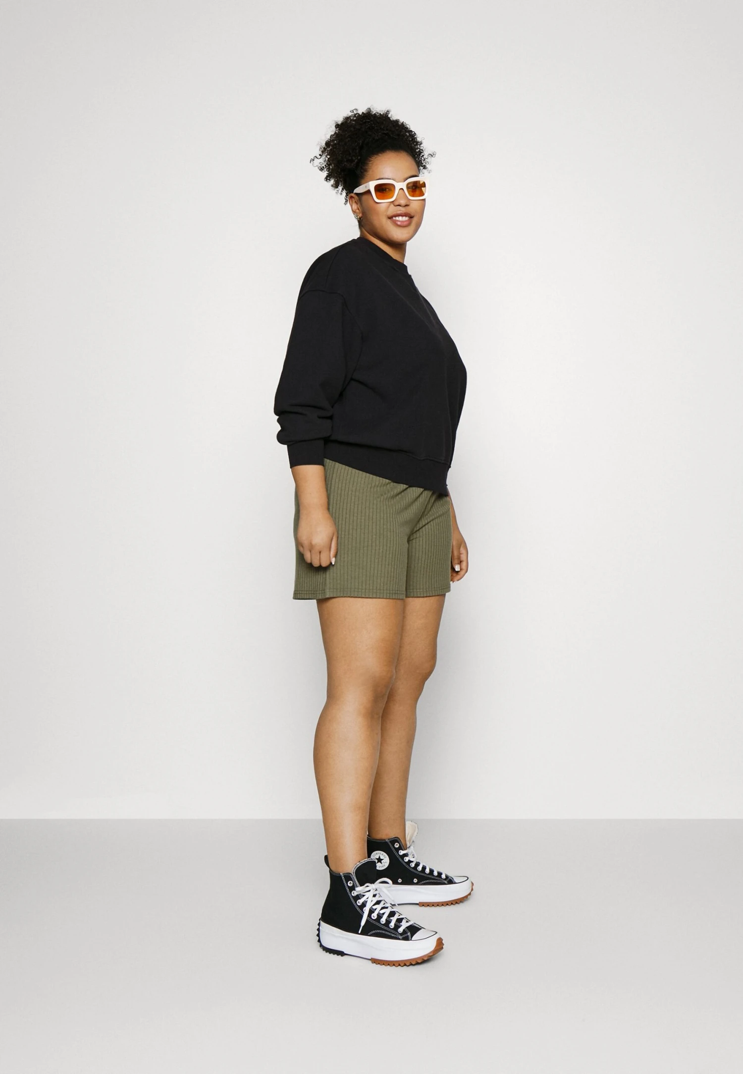 Pckylie Shorts - Shorts - Deep Lichen Green 4 Pckylie Shorts - Shorts - Deep Lichen Green - Afbeelding 2