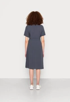 Pieces Pcolivia Dress - Blousejurk - Ombre Blue 9 Pieces Pcolivia Dress - Blousejurk - Ombre Blue -Pieces ea22f5b59b7b4f32839bf38f9e6776a0