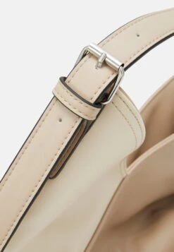 Pieces Pcohilda Handbag- Shopper - Cloud Cream 11 Pieces Pcohilda Handbag- Shopper - Cloud Cream -Pieces f23f2bda88c2496fad13b143638d9c05