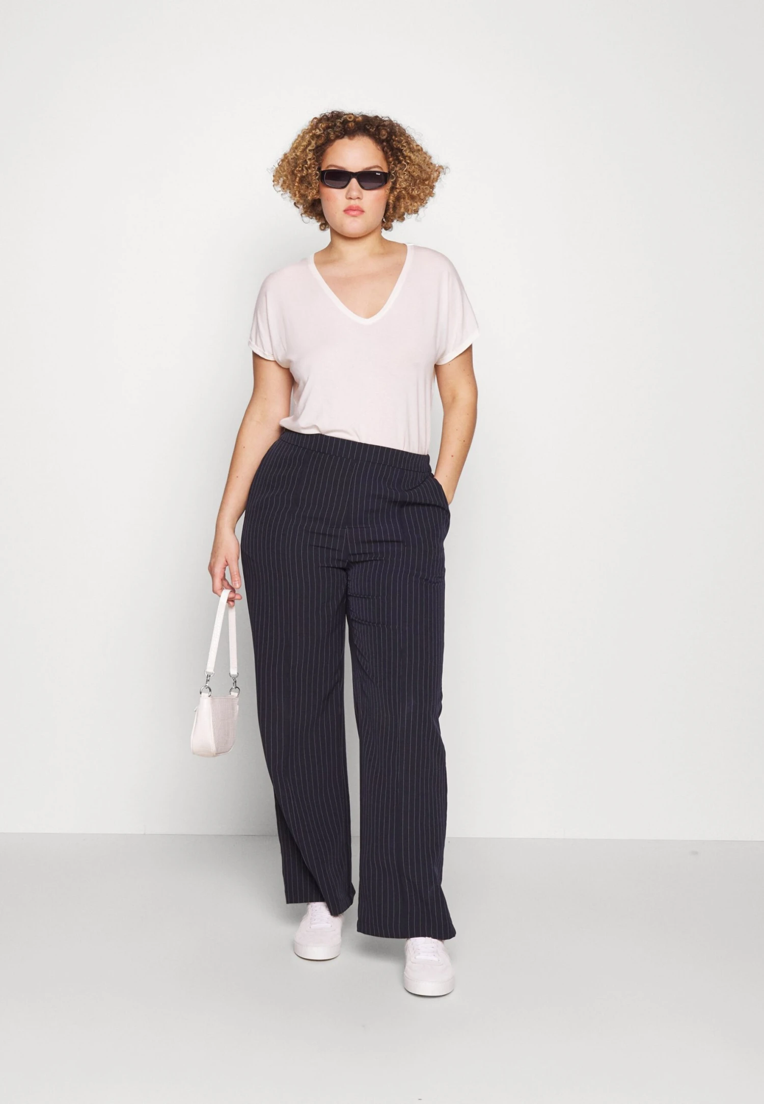 Pcbossy Wide Striped Pants - Broek - Sky Captain/Pinstripe 4 Pcbossy Wide Striped Pants - Broek - Sky Captain/Pinstripe - Afbeelding 2