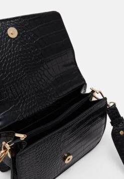 Pieces Pcdilish Cross Body - Handtas - Black -Pieces fd7bd9b5db8c4cb4a7f0f98fa9dcfe62